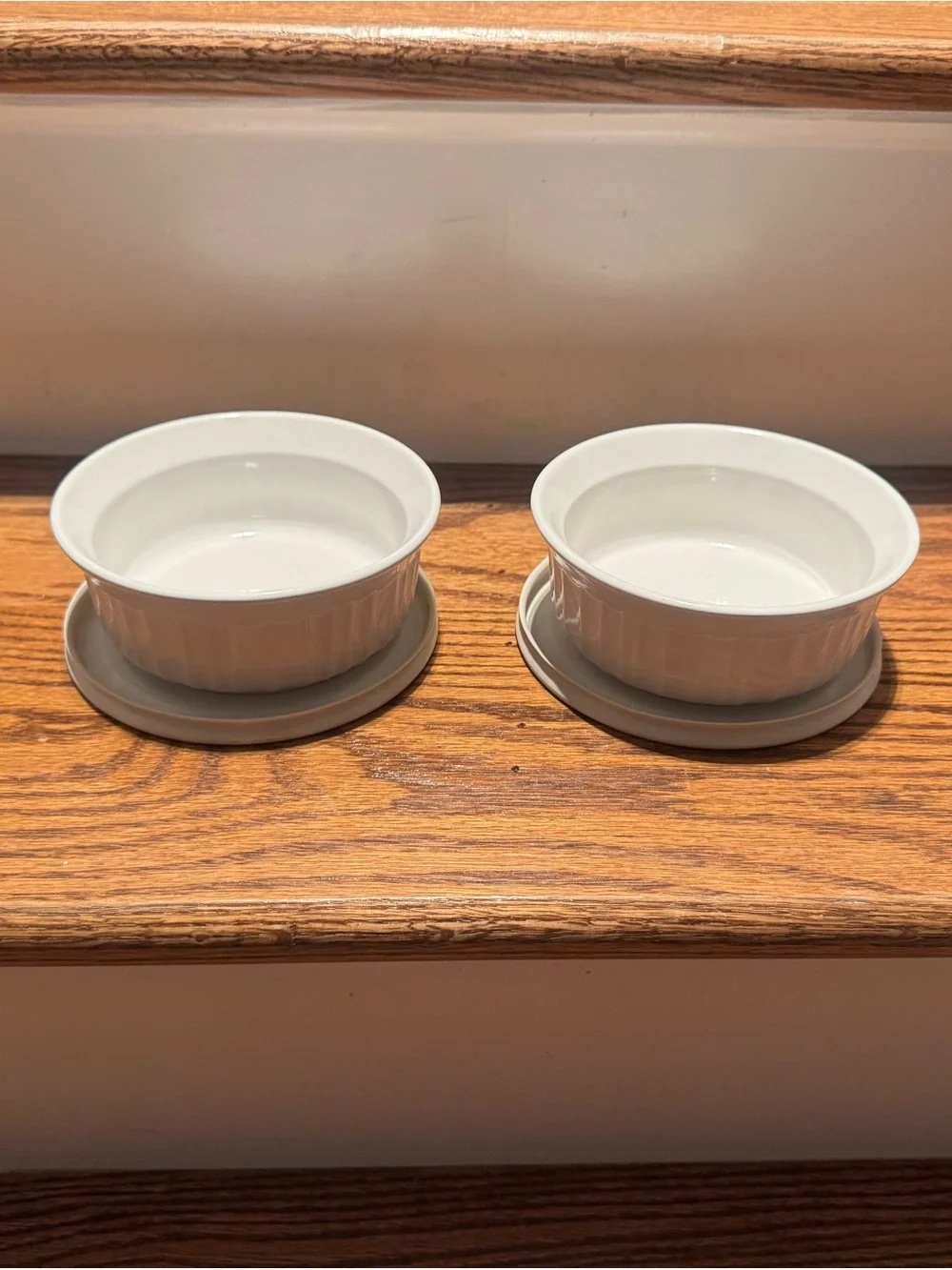 Corningware White Ceramic Ramekin Duo with Matching lids. Microwave & oven safe